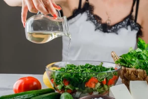 Vinegar in Type 2 Diabetes: A Science-Backed Dietary Trick